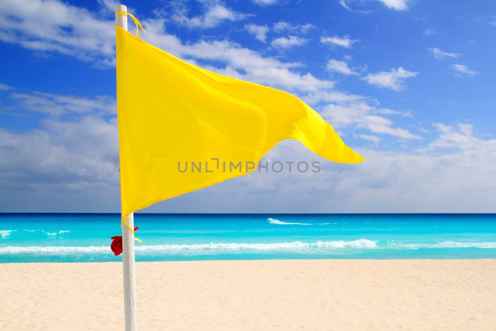 Beach yellow flag weather wind advice Caribbean turquoise sea