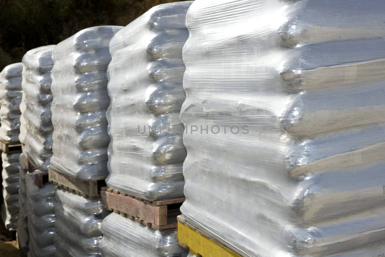 sandbags bags white wooden pallet sacks