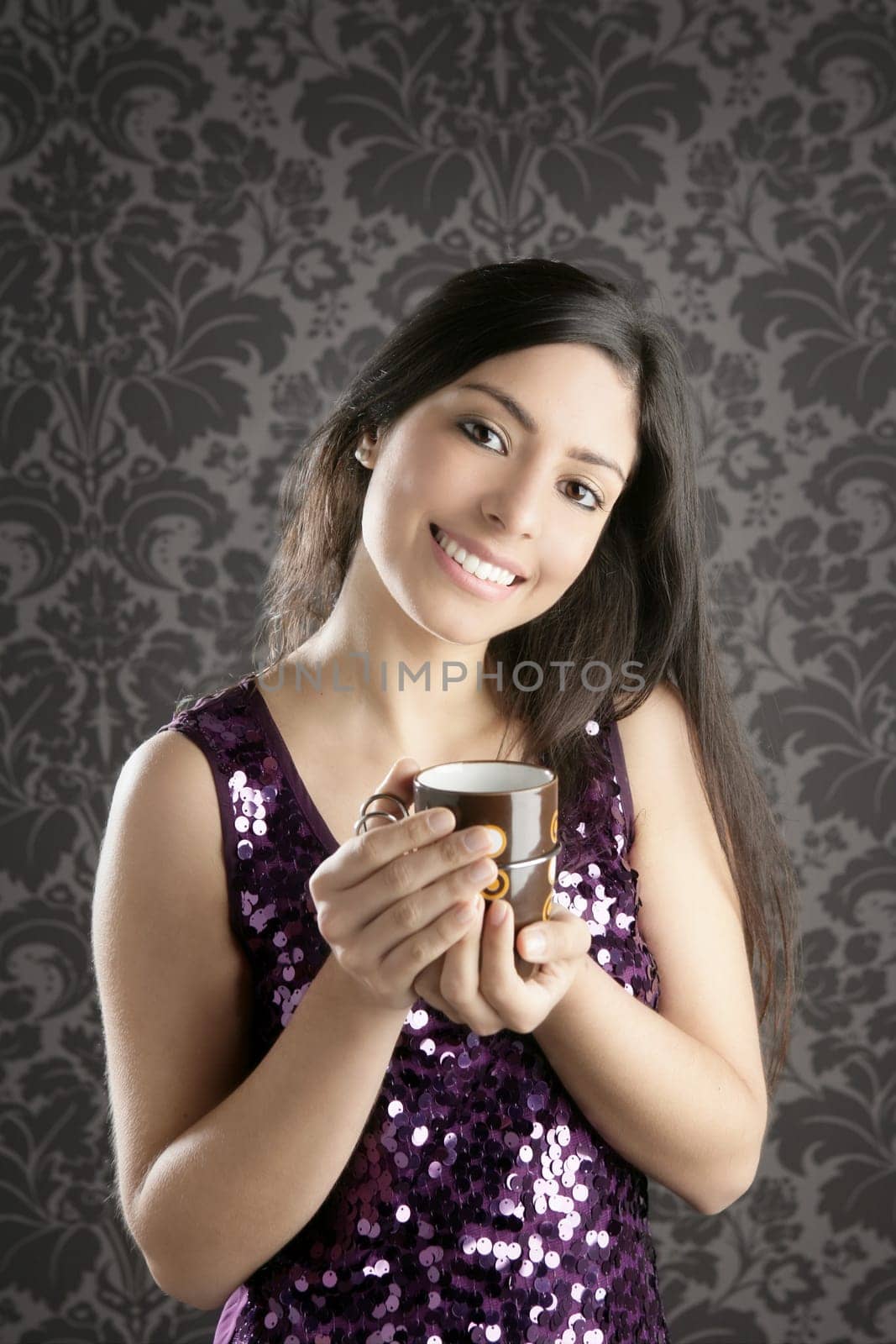 coffee cup brunette beautiful woman retro portrait gray wallpaper