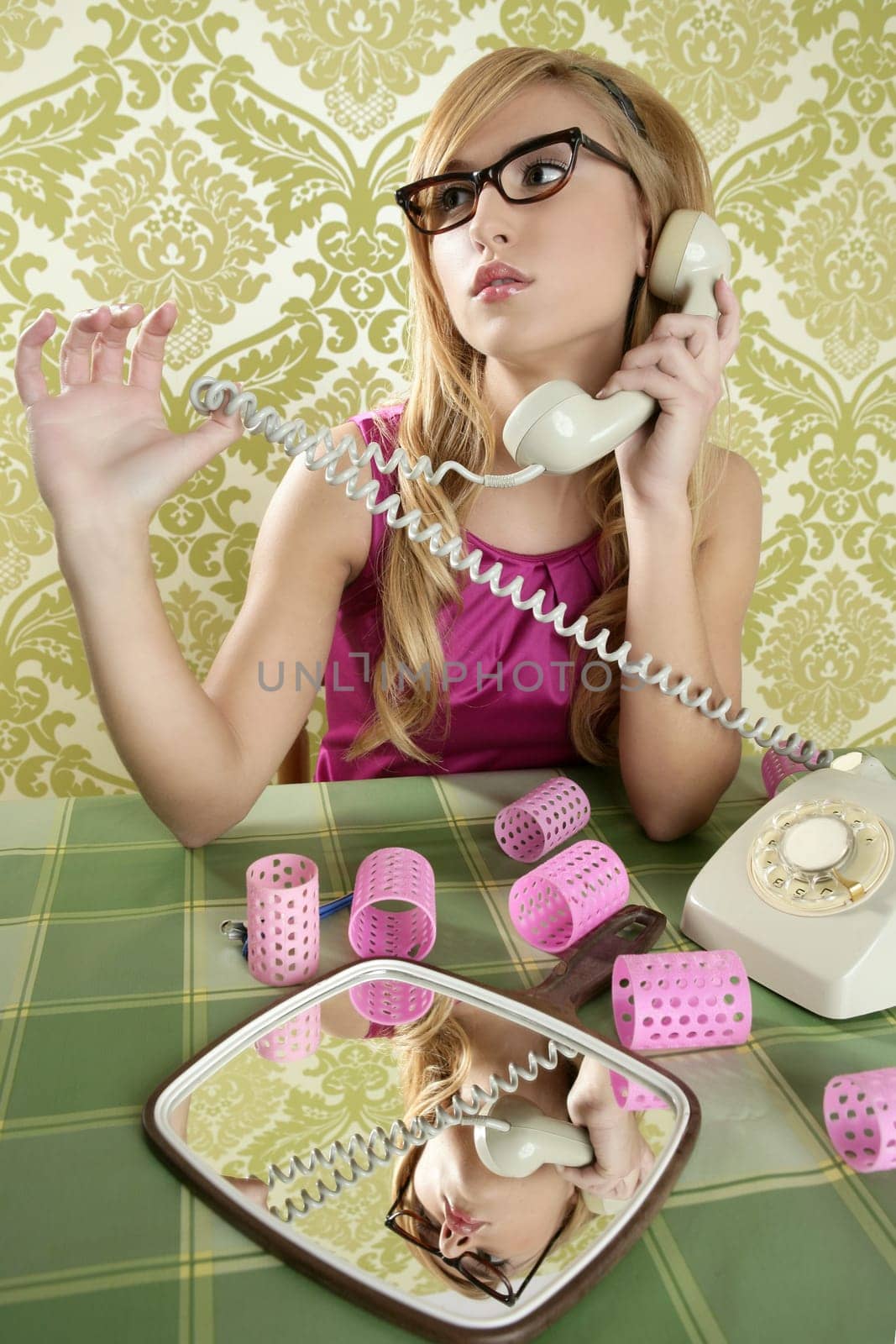 retro housewife telephone woman vintage wallpaper
