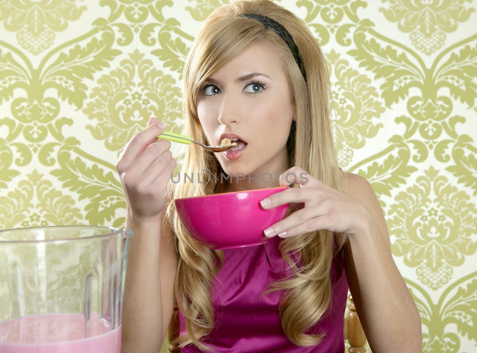 Retro woman breakfast eating corn flakes wallpaper background