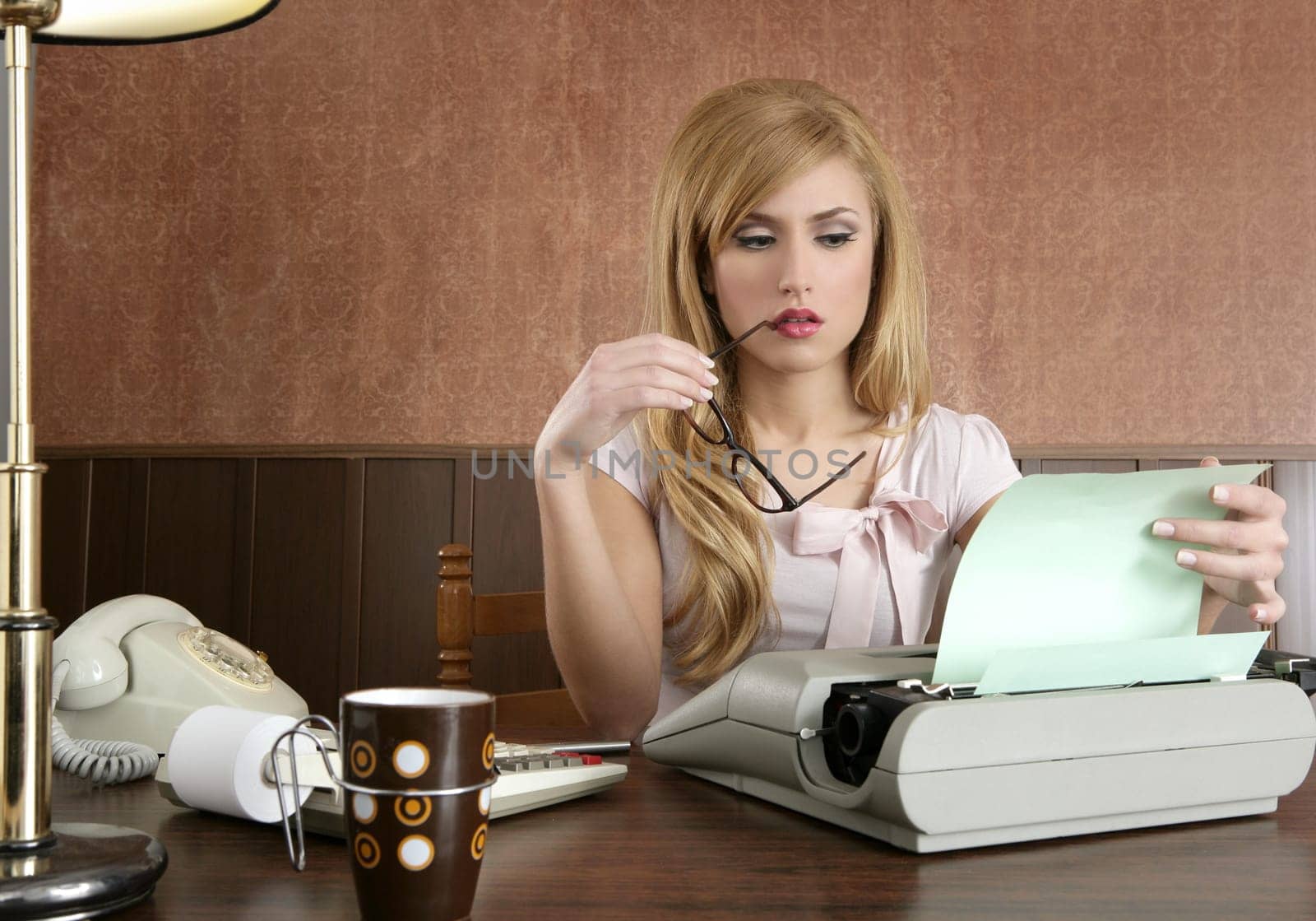 businesswoman retro secretary office vintage glasses typewriter accountant