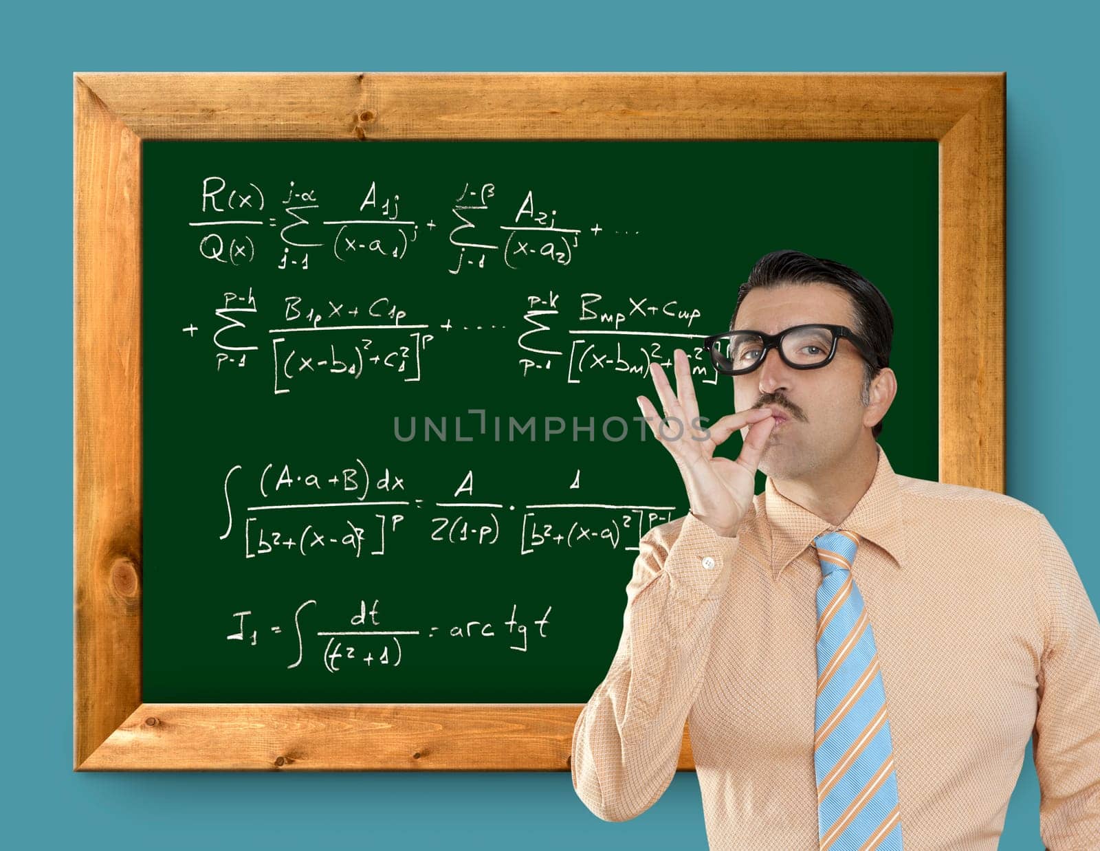 Genius nerd easy found the solution of a mathematical formula in blackboard