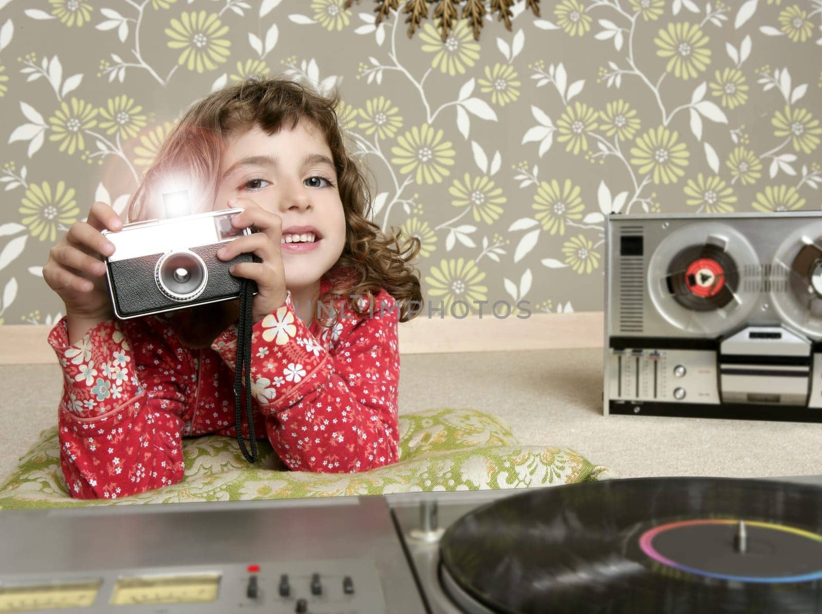 camera retro photo little girl in vintage room wallpaper