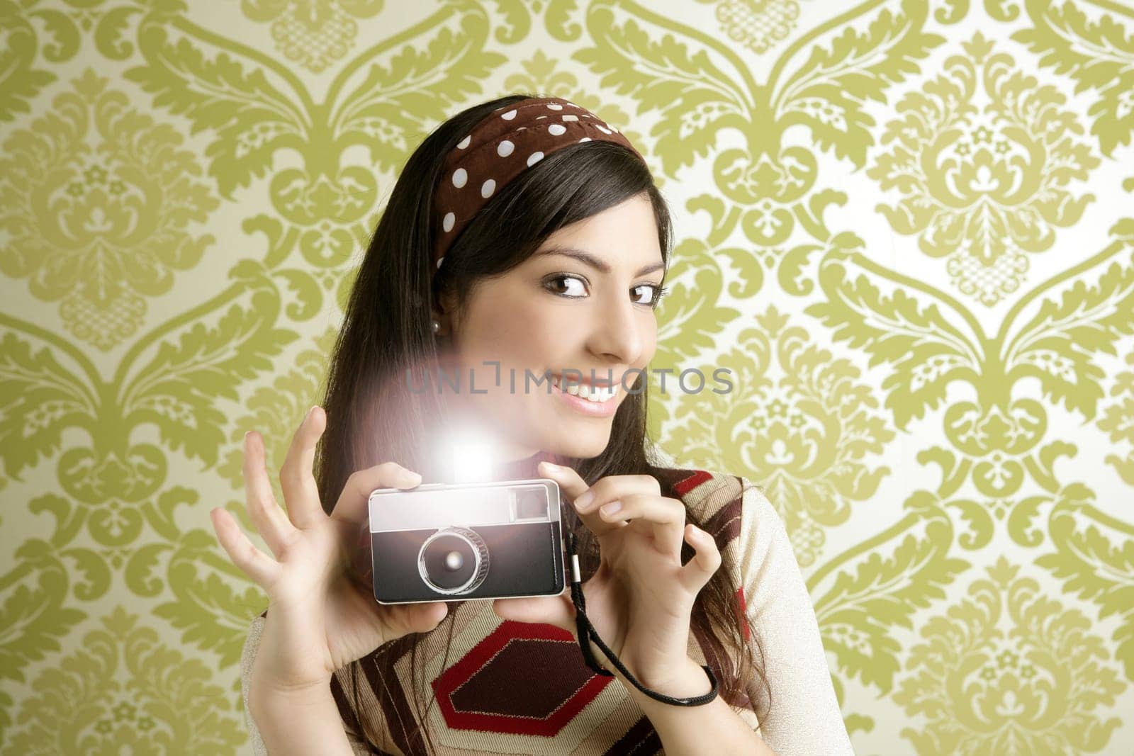 Retro photo camera shooting woman green sixties wallpaper vintage