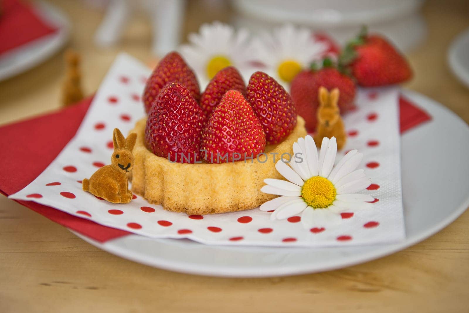 Fresh strawberry cake