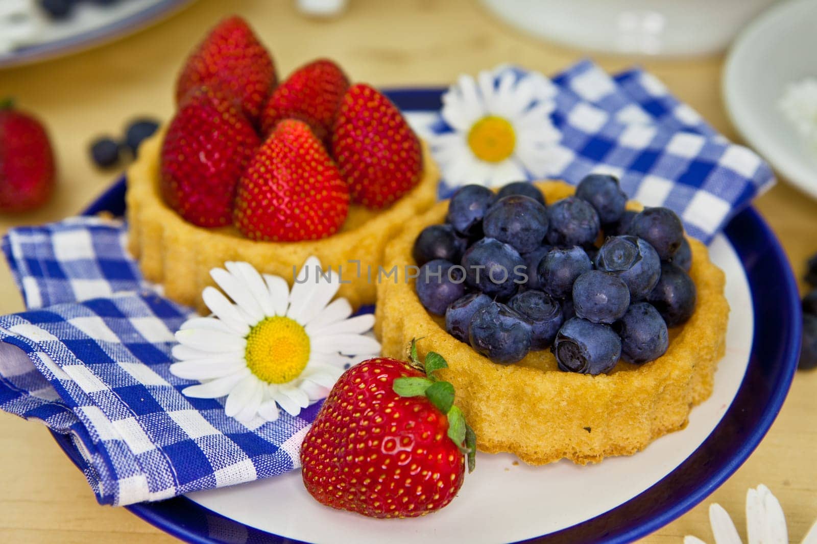 Blueberry and strawberry cake