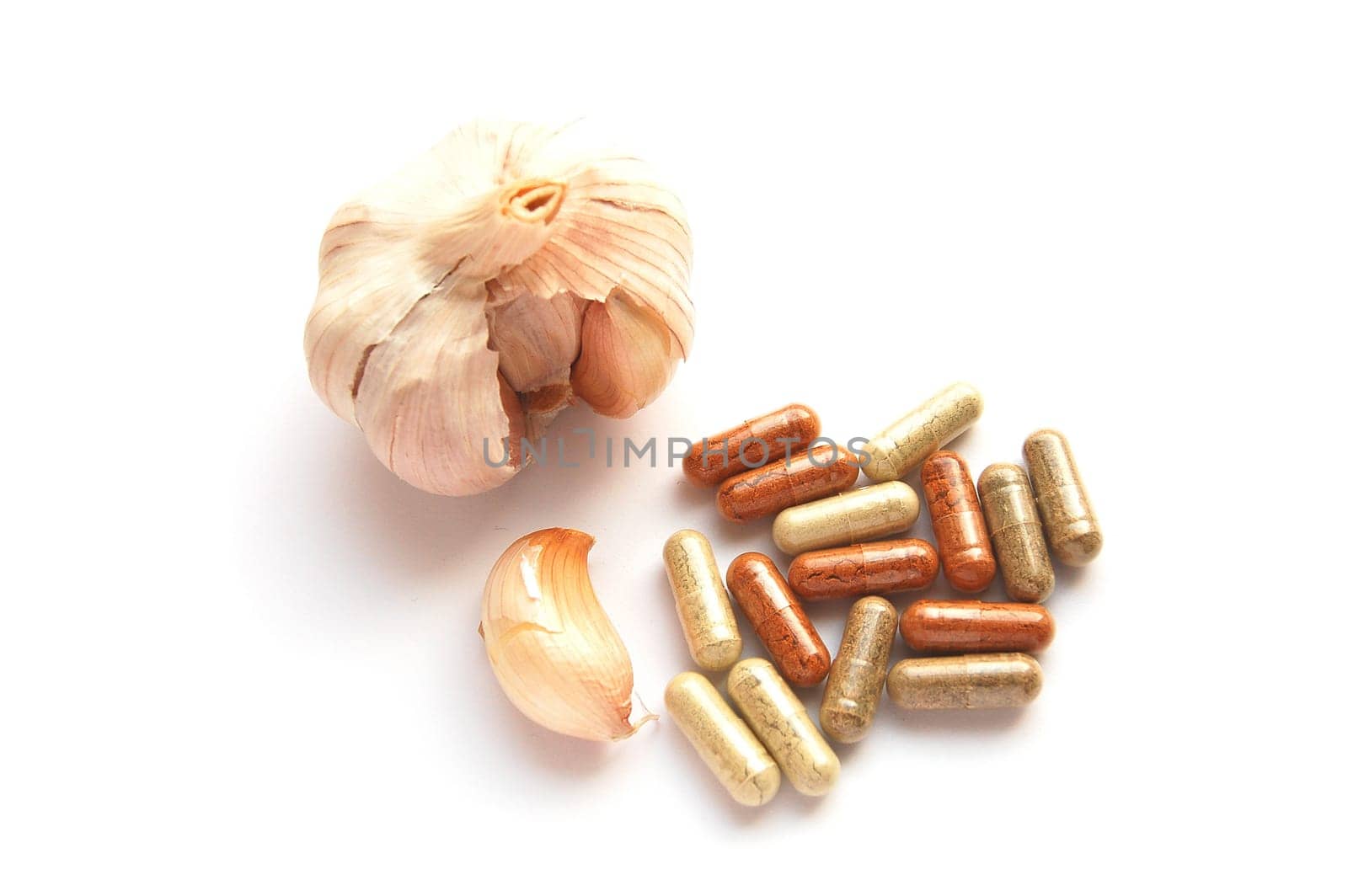 herbal powder and garlic