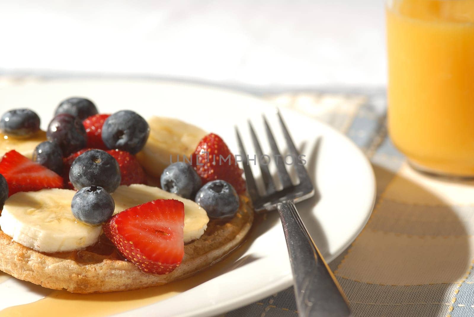 waffles, fruits and juice
