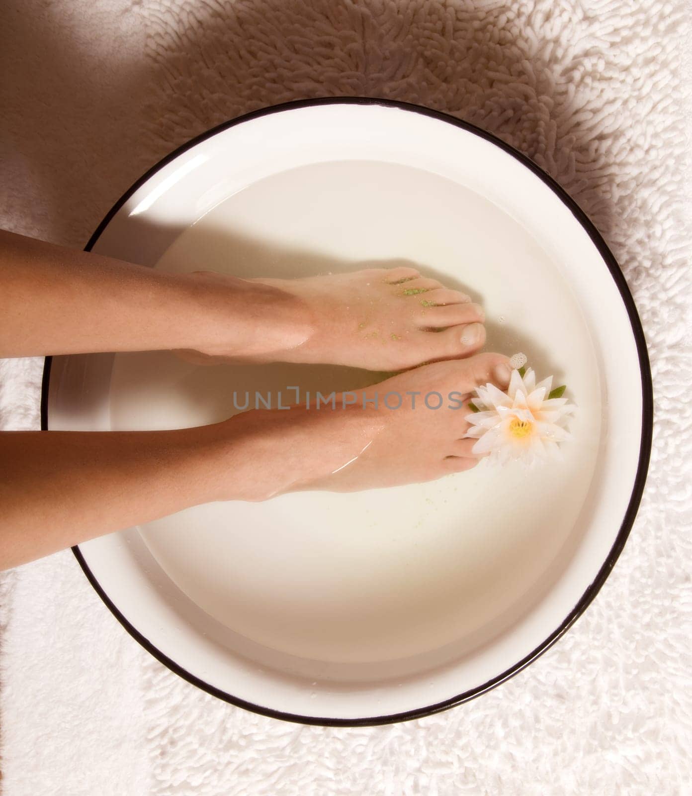 foot bath at a day spa in a bowl