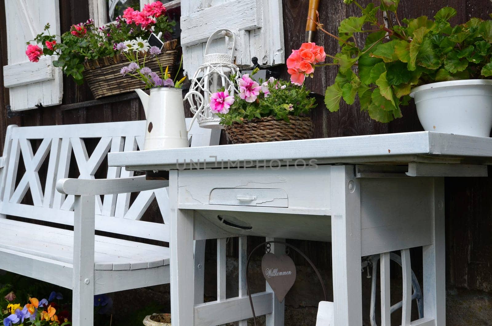 Garden cottage shabby chic