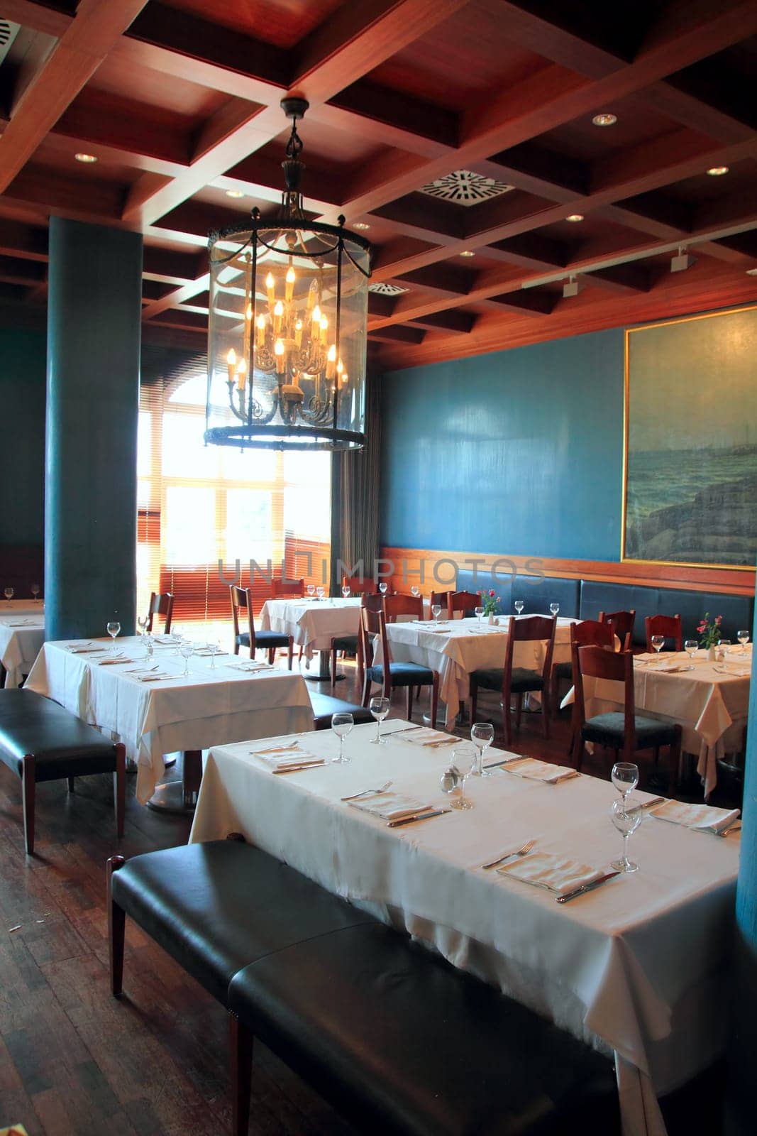 interior restaurant decoration warm wood ceiling elegant deco