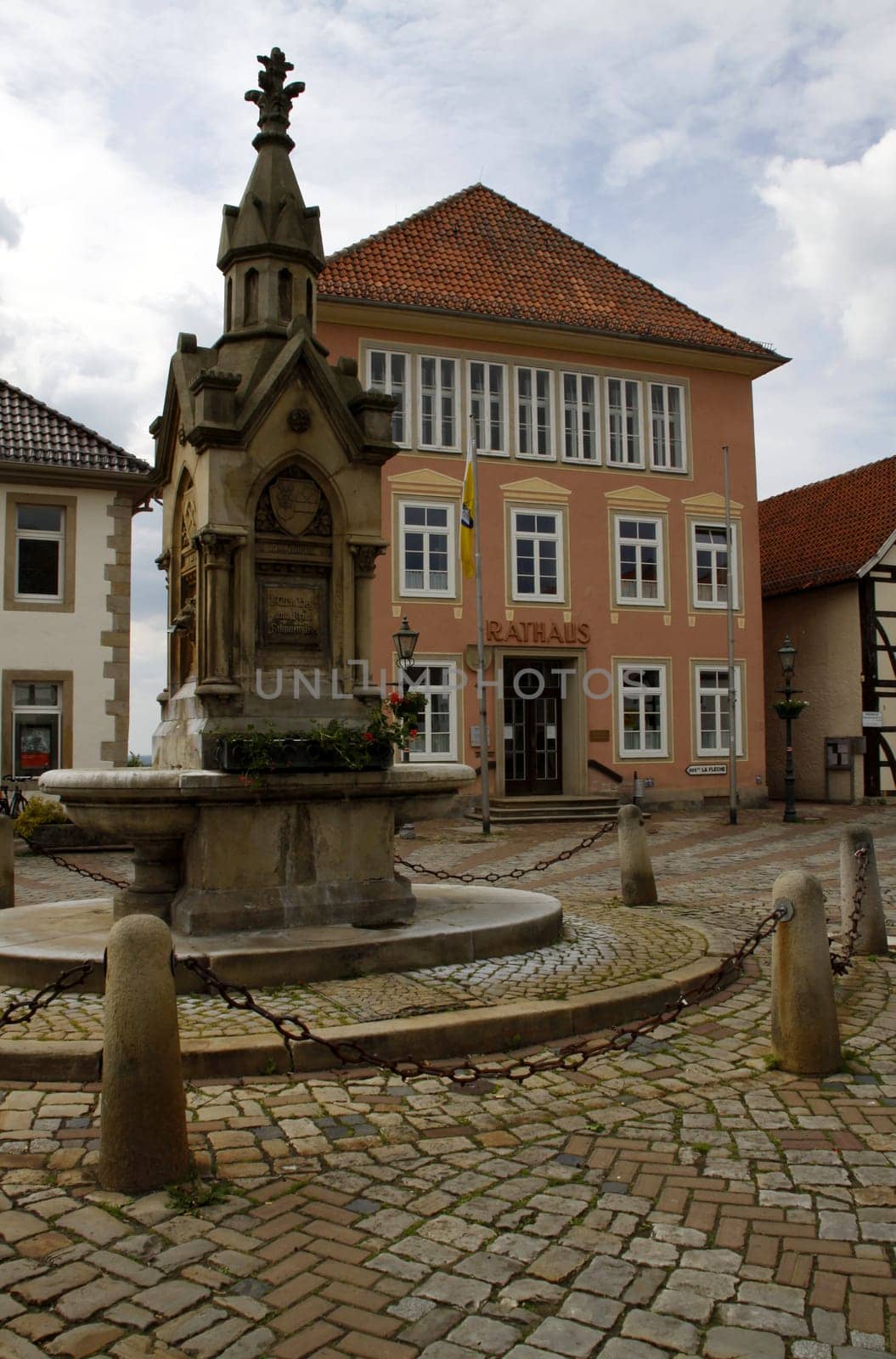 Fountain and town hall in Obernkirchen