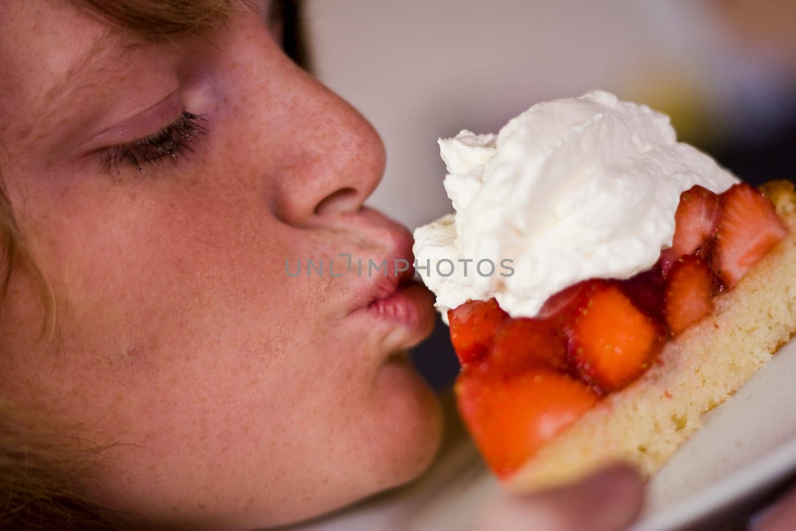 Eat cake