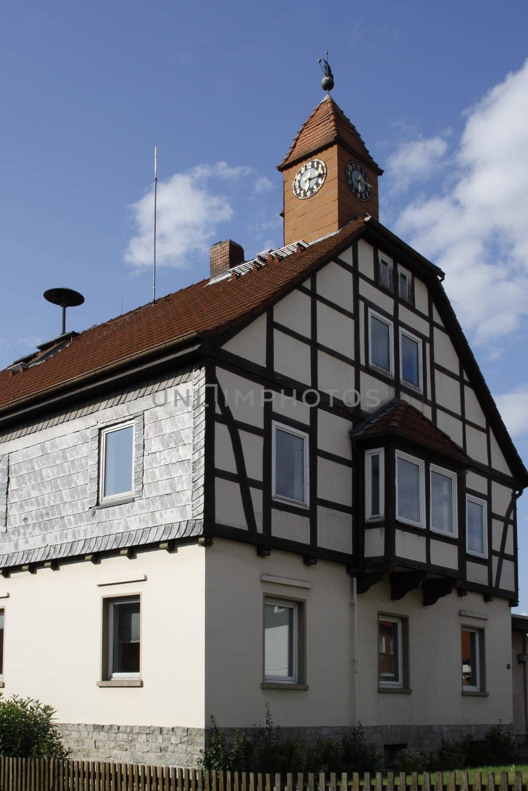 Former teacher's house in Reher