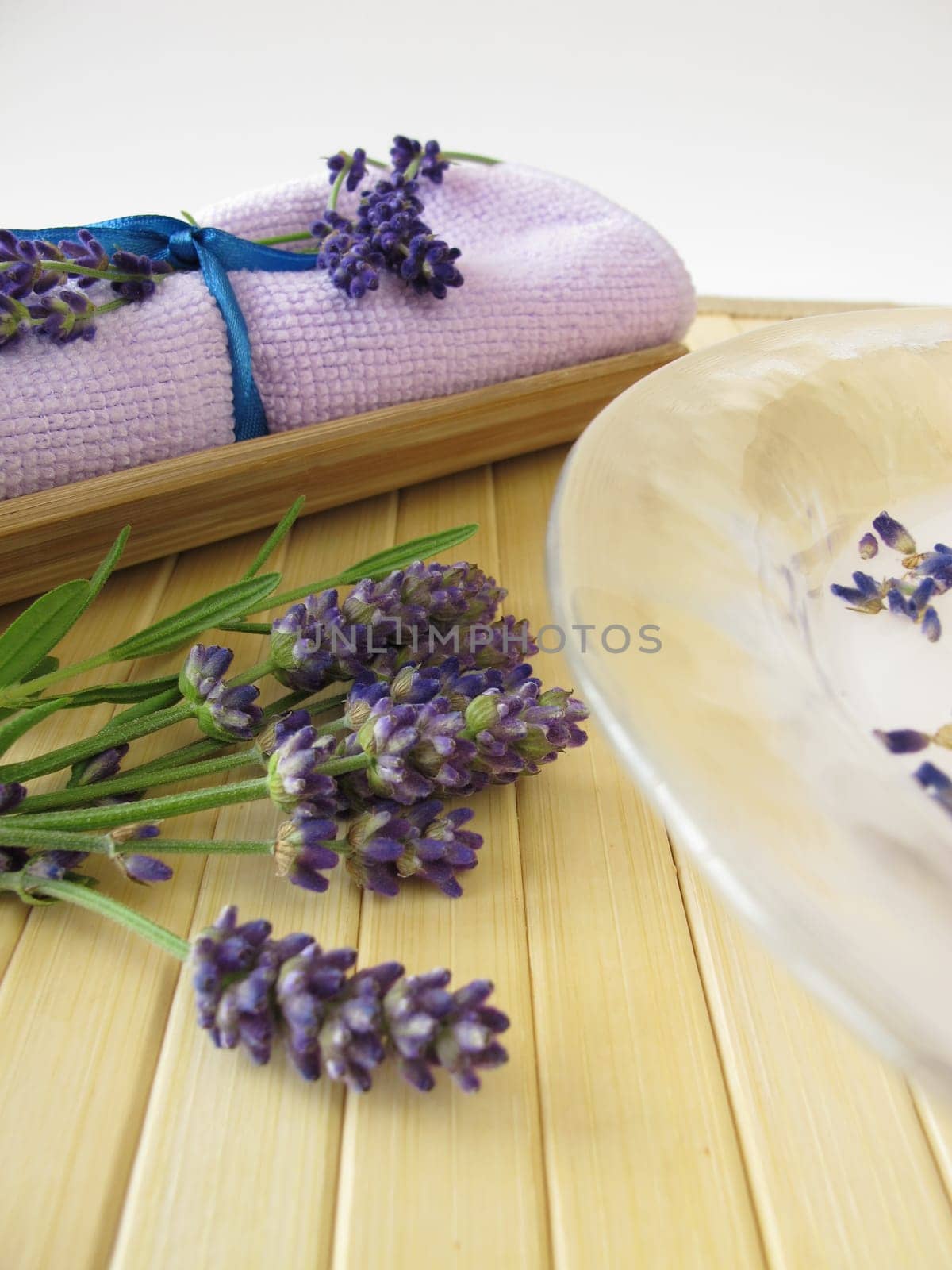 Bath additive with milk and lavender