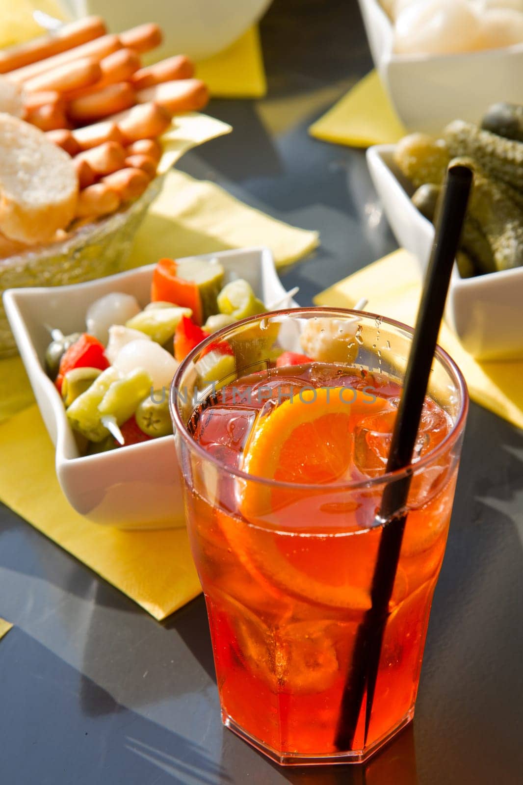 Long-drink with orange slices