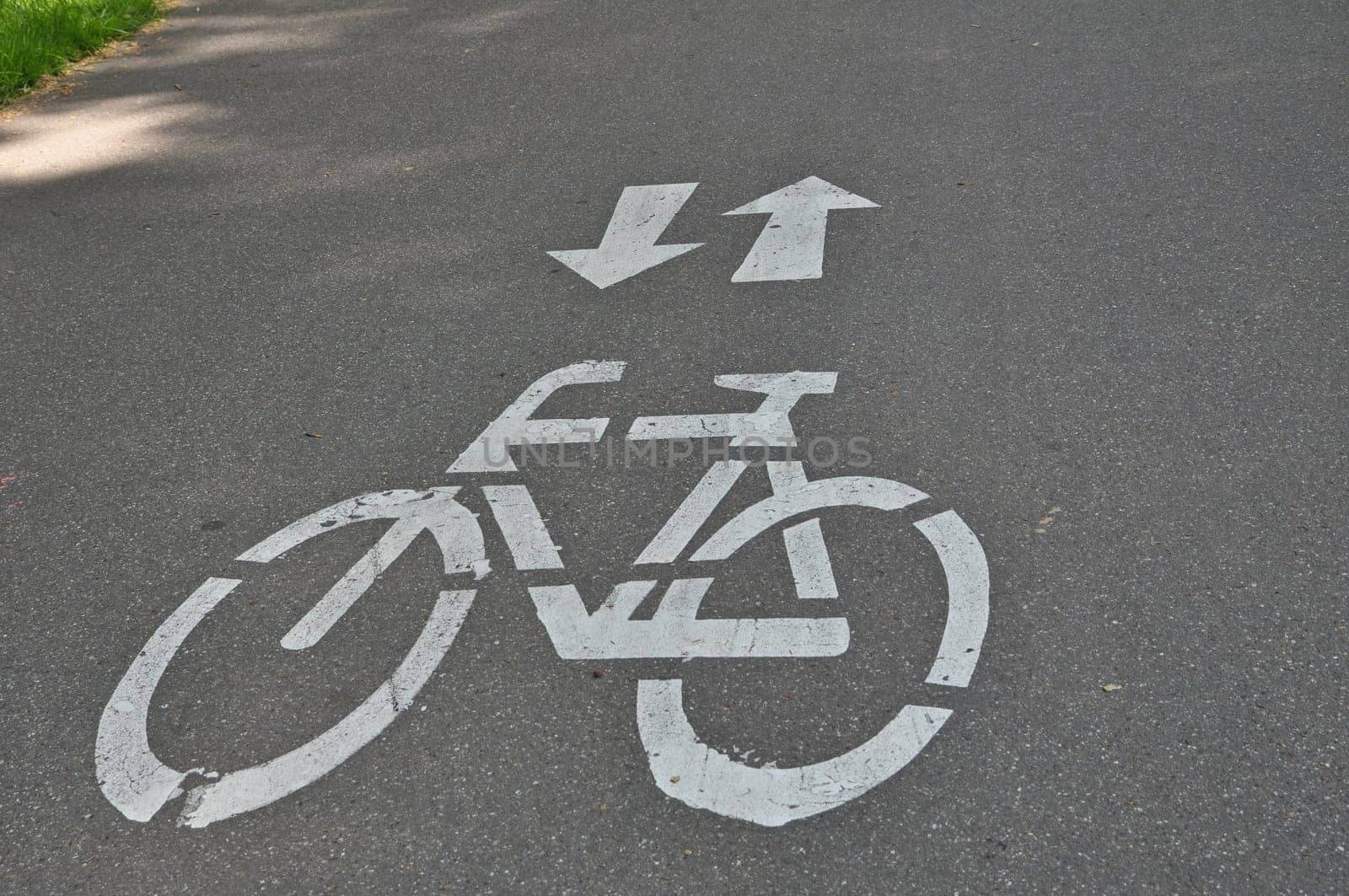 Cycle track