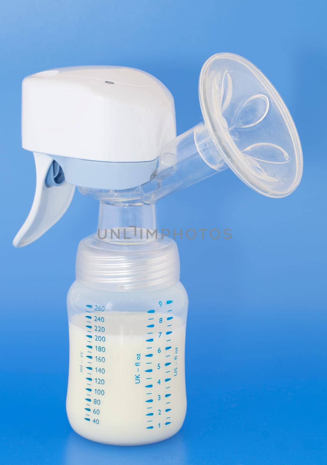 Breast pump
