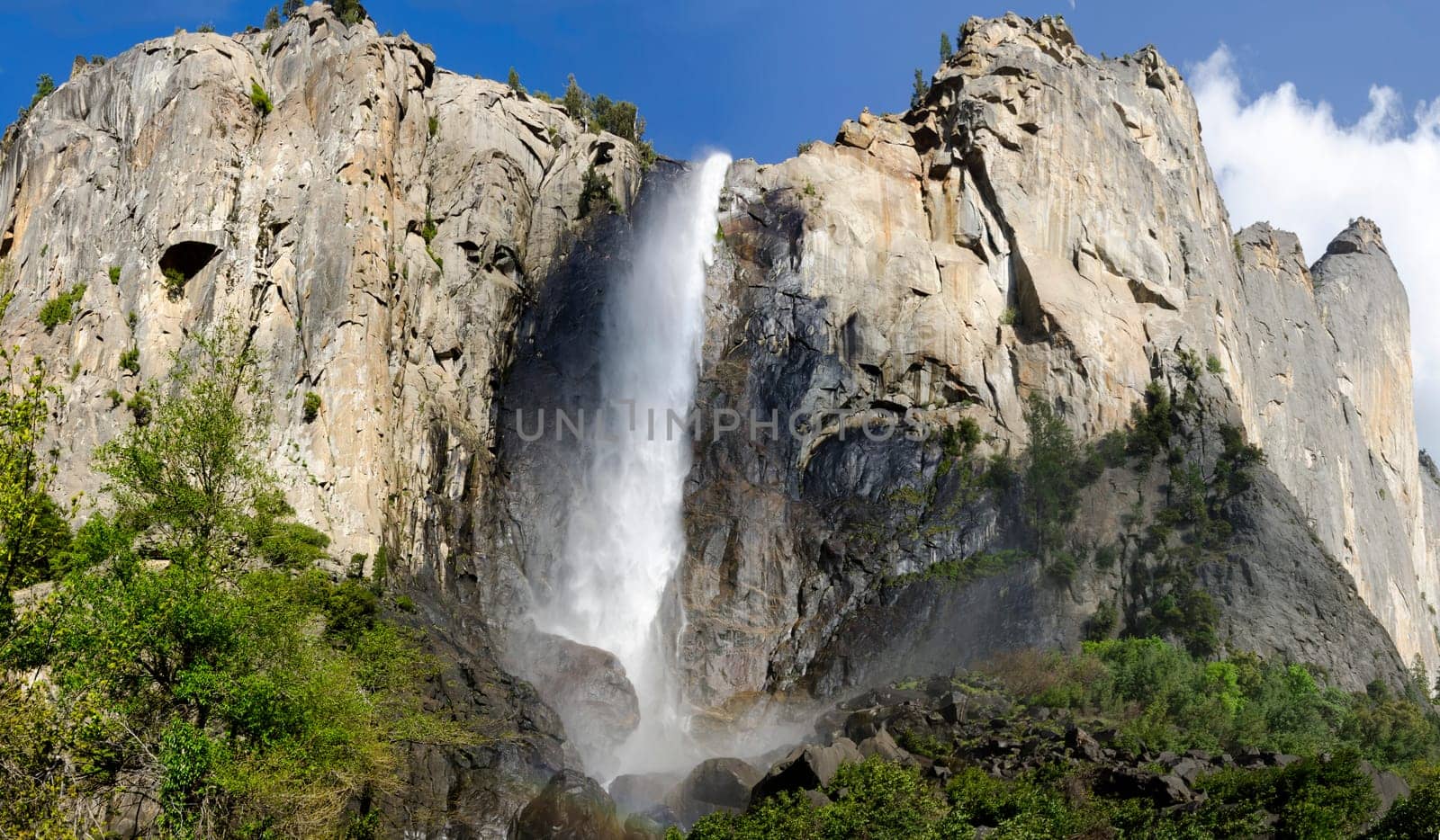 overview of Bridalveil Falls in Yosemite National Park in California in the United States of America