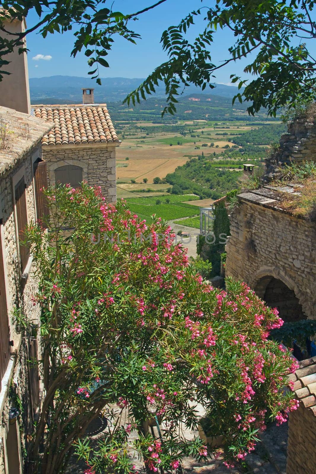 A view of a typical Provencal village of the countryside. (Gordes, France)