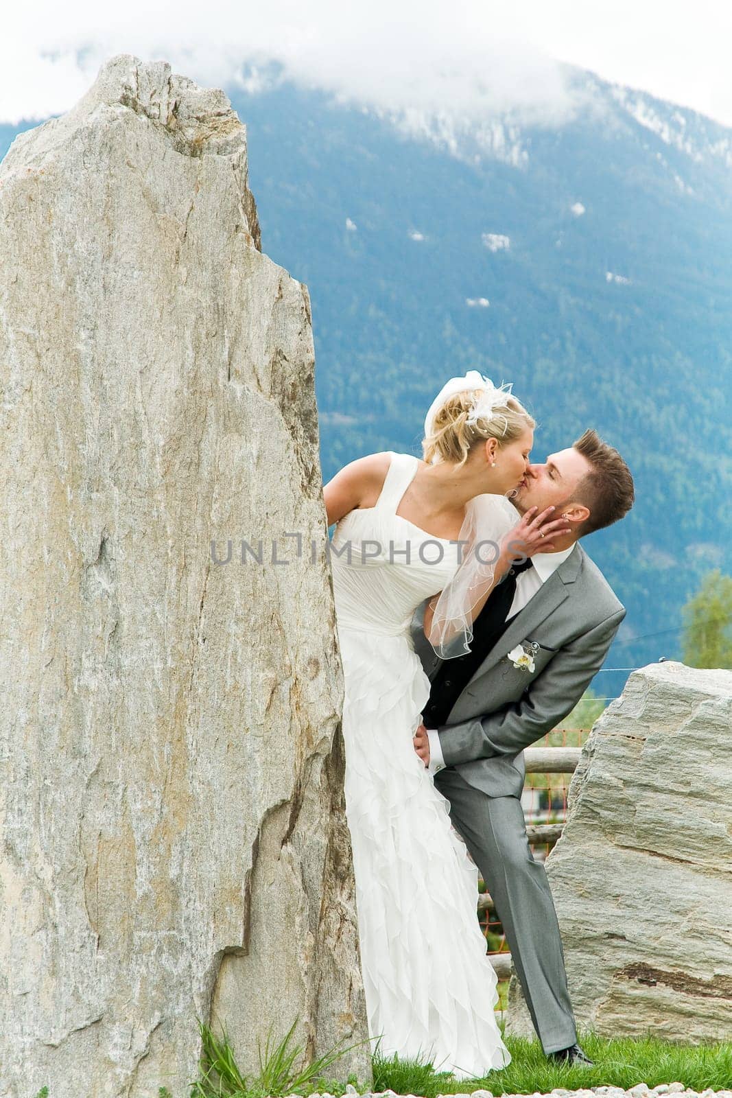 Pretty bride and groom celebrate their wedding