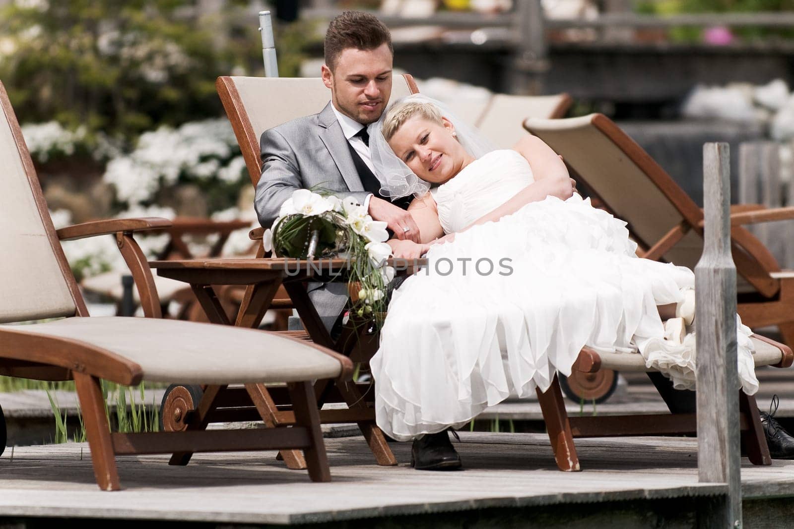 Pretty bride and groom celebrate their wedding