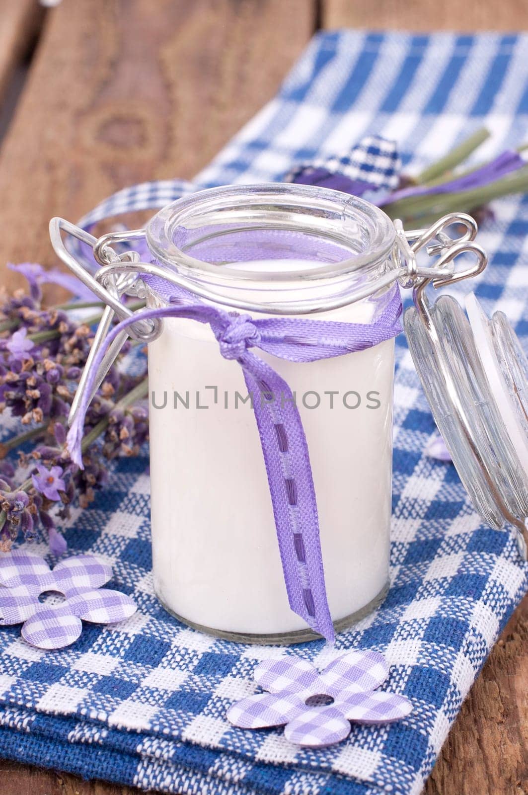 Yoghurt and lavender