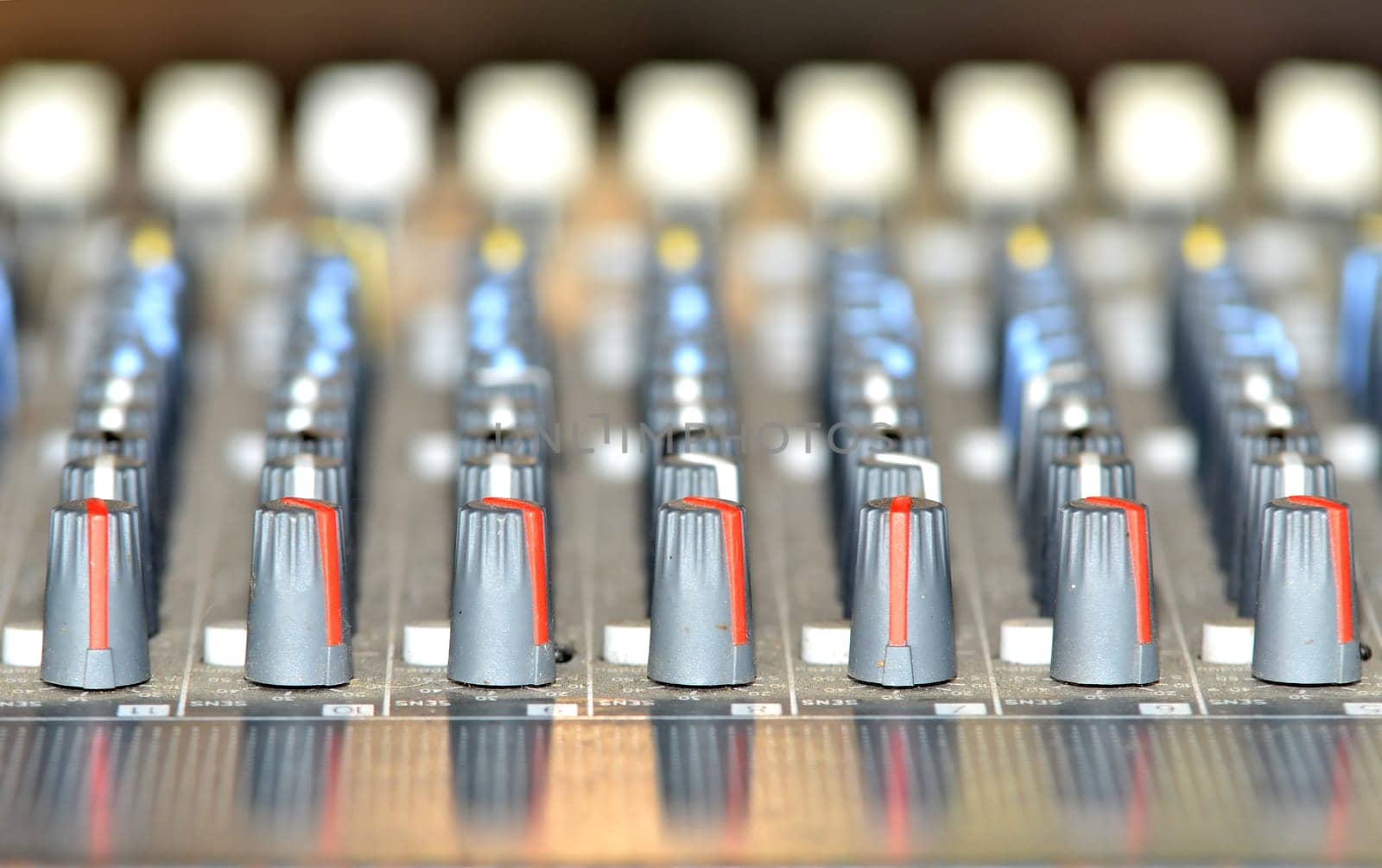 controls of an audio mixing device