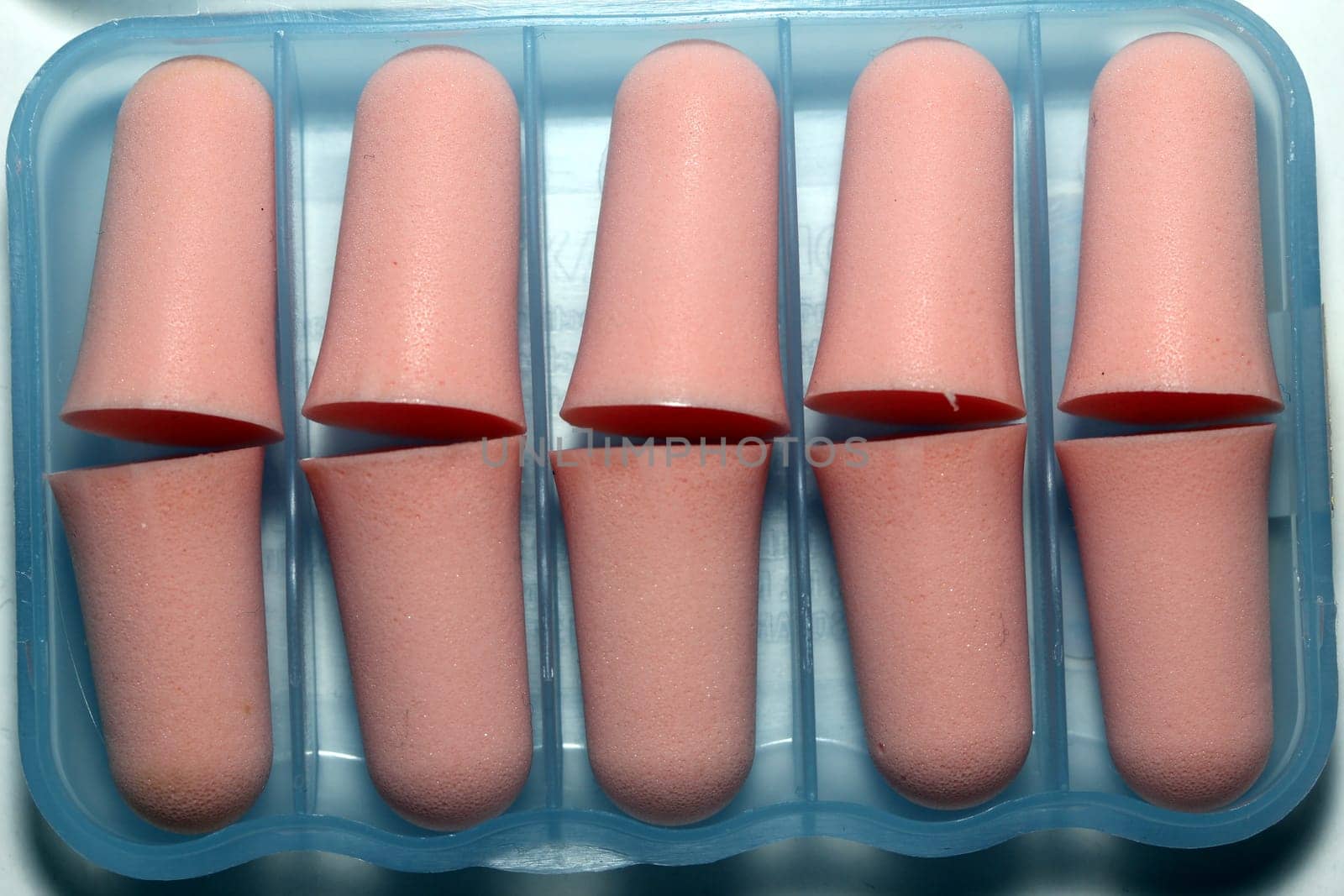 earplugs