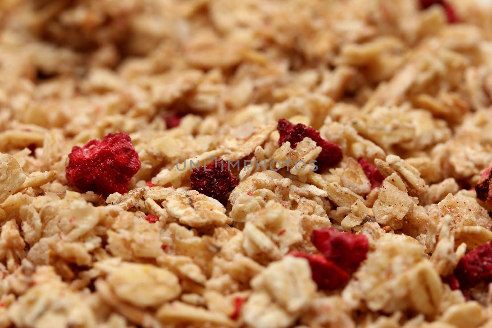 red berries muesli