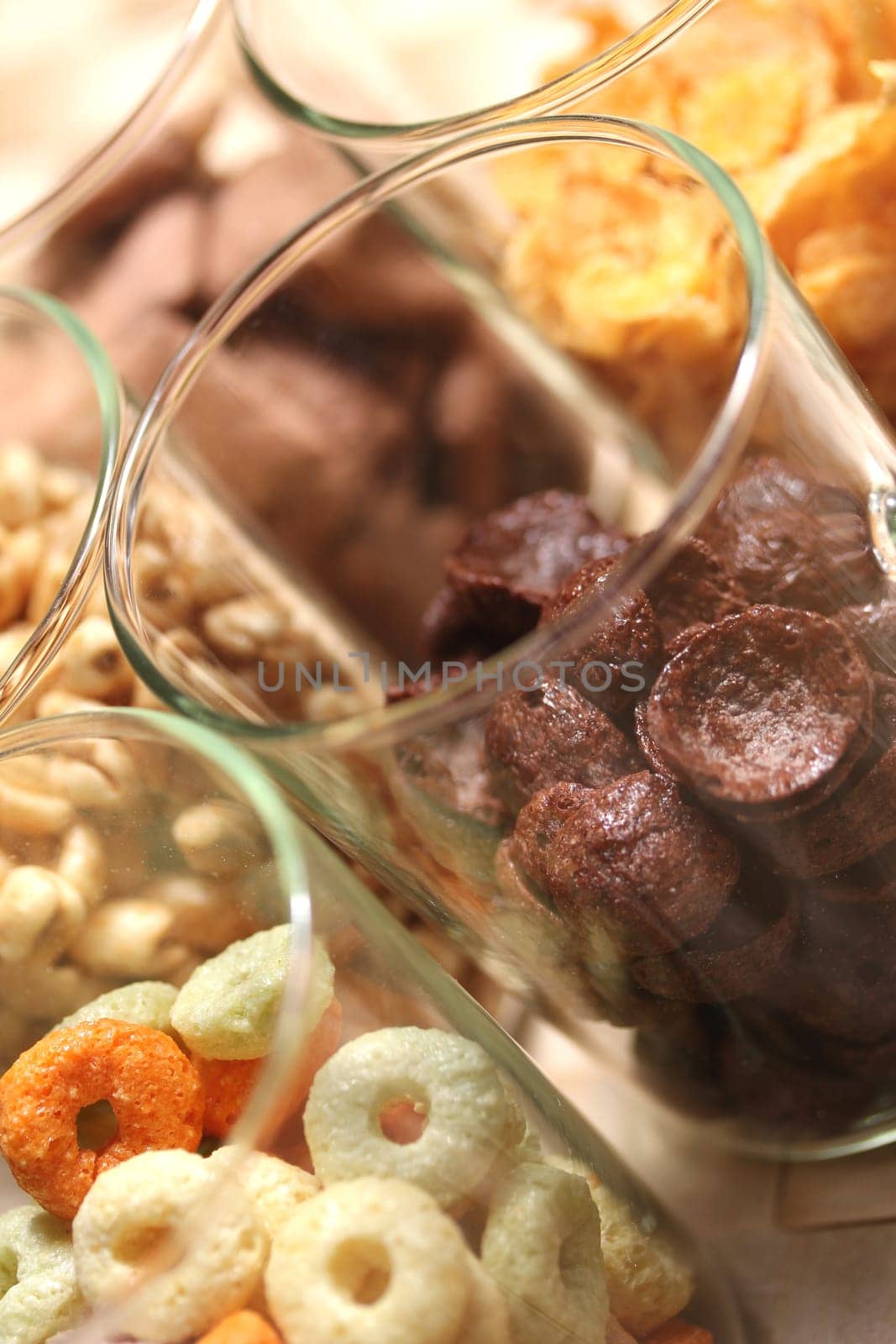 a mix of breakfast cereals