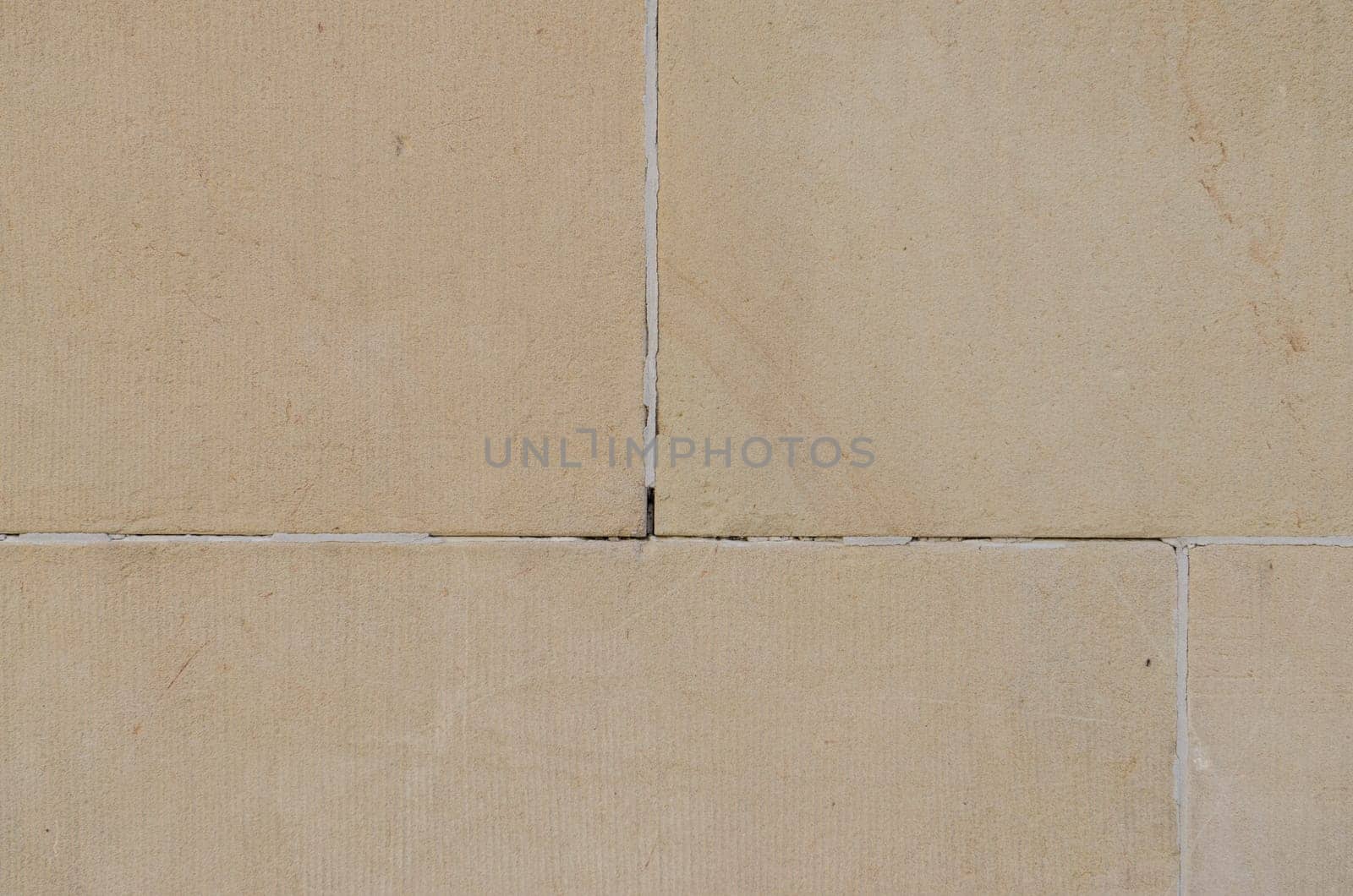 Sandstone with joints in a wall