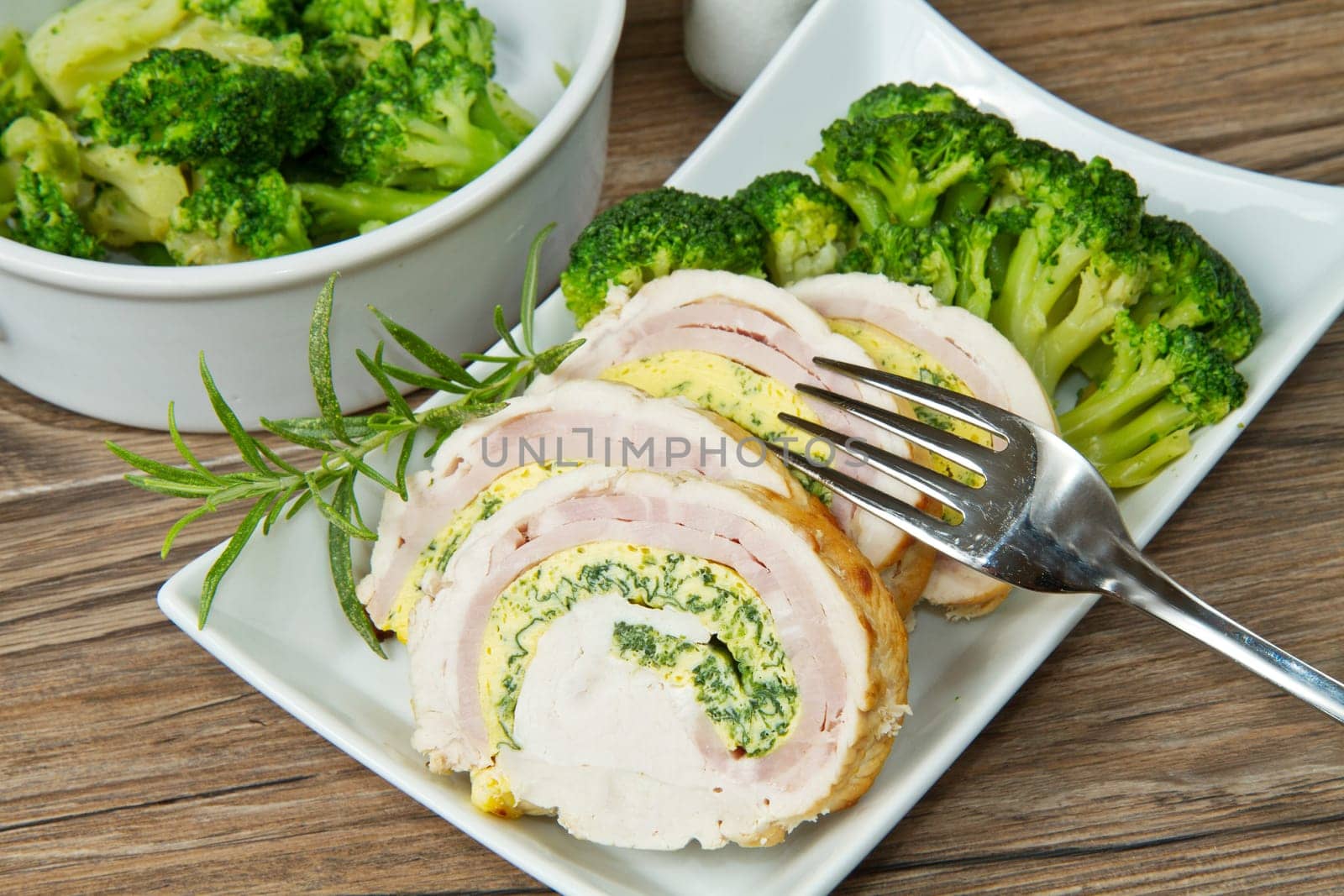 roll filled with vegetables
