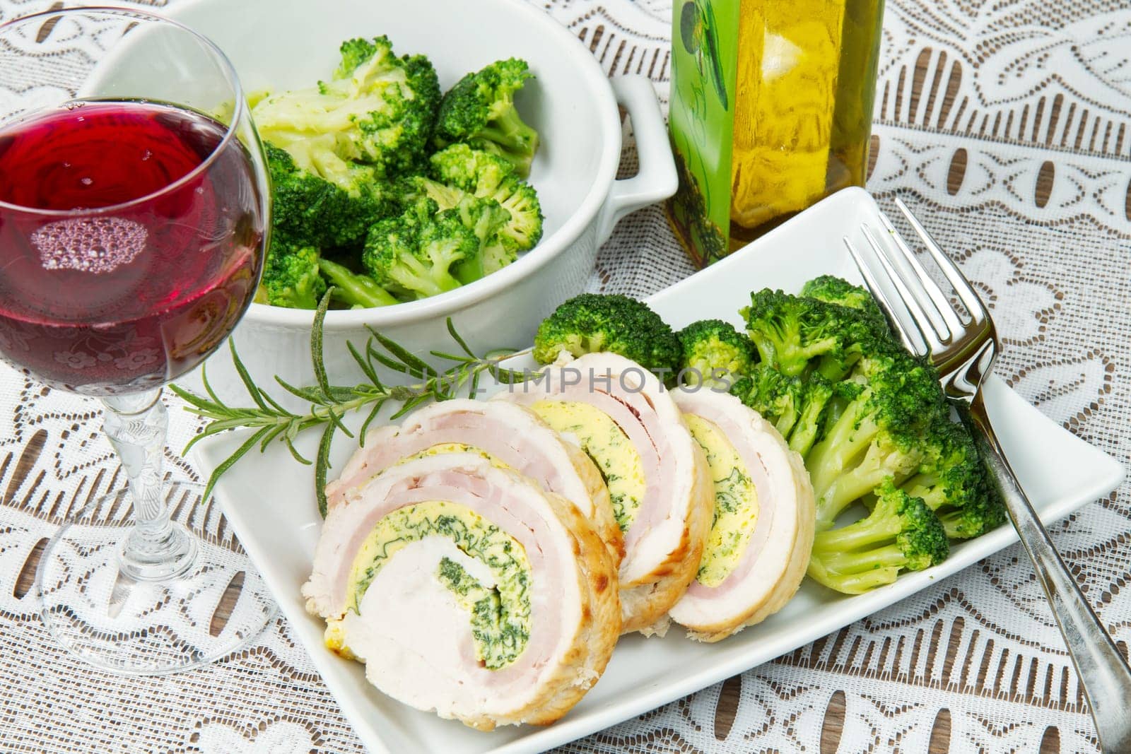 roll filled with vegetables