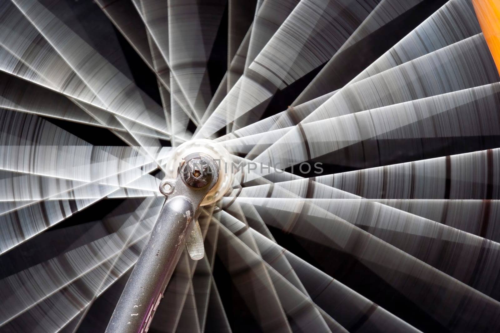 Abstract image of the rotating wheel