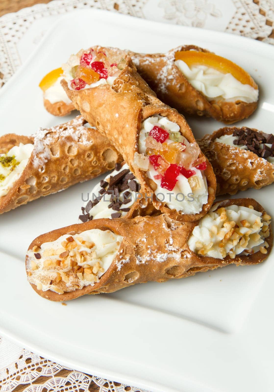 mixed Sicilian cannoli
