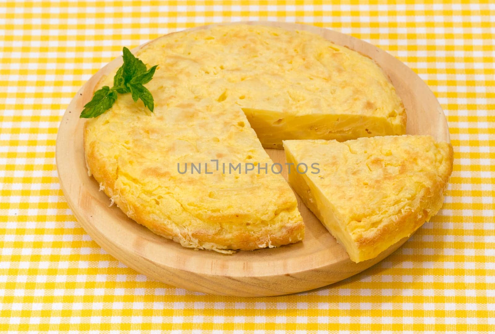 Spanish omelette with potatoes, parsley leaf gift auction
