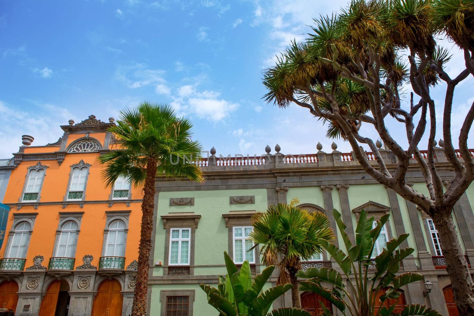 Las Palmas de Gran Canaria Vegueta colonial house facades Spain