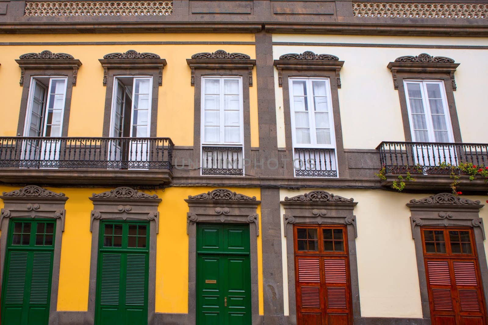 Las Palmas de Gran Canaria Vegueta colonial house facades Spain