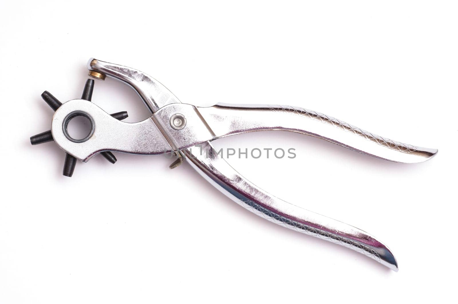 Punch pliers for punching holes in leather belts