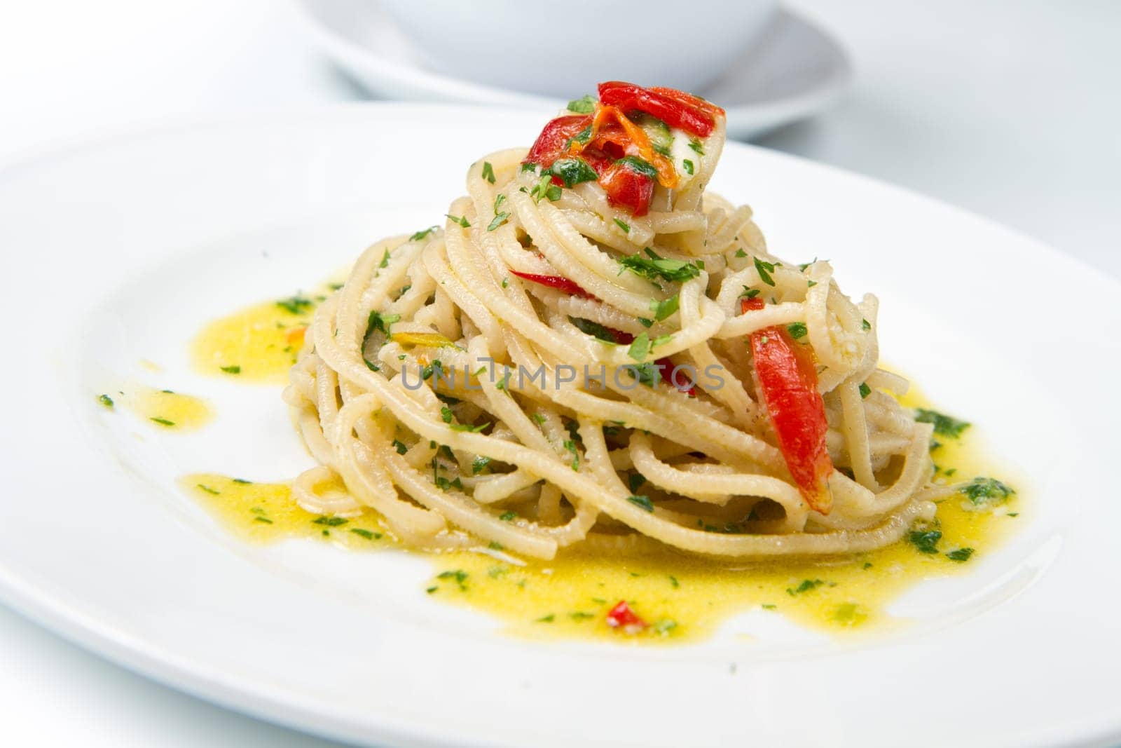 spaghetti with garlic, oil and chilli