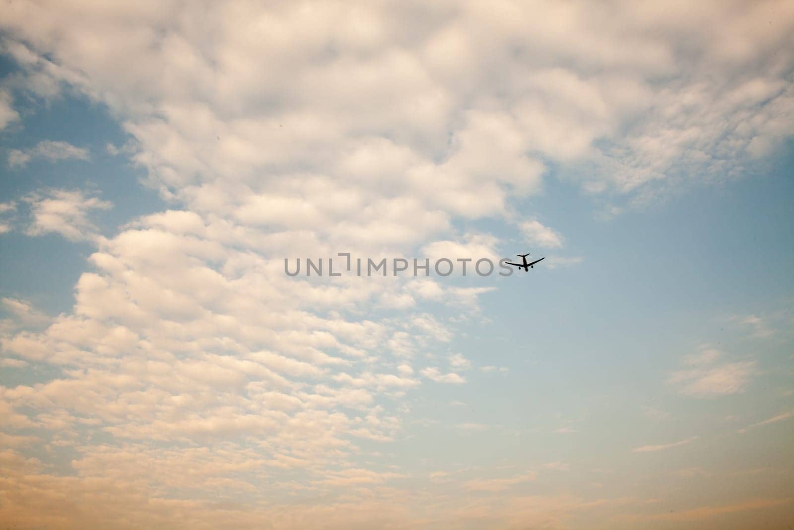 air, backdrop, background, beautiful, beauty, blue, bright, brightly, climate, cloud, cloudscape, color, cumulus, day, descriptive, environment, fluffy, freedom, heaven, high, idyllic, light, meteorology, nature, open, outdoors, ozone, pattern, perfectio