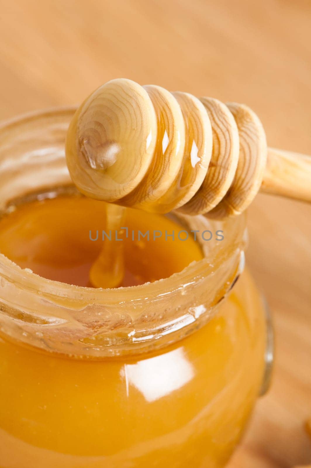 fresh gold honey dipper