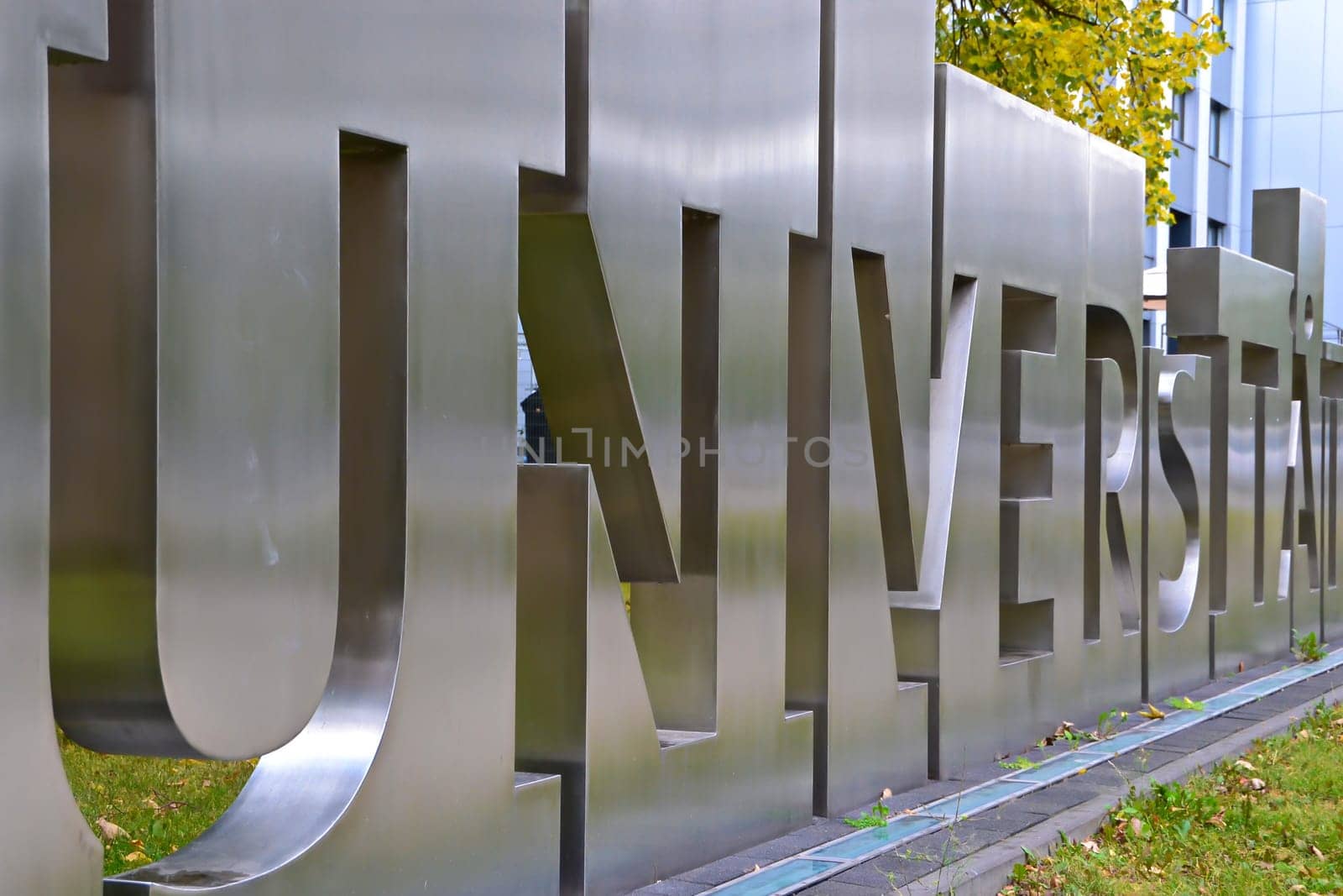 Universität