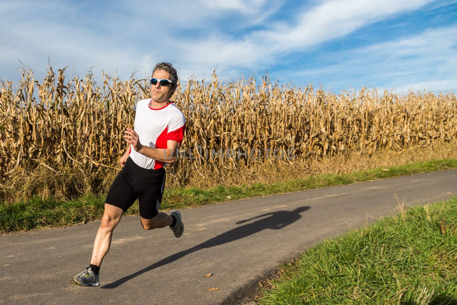 Joggers in competition