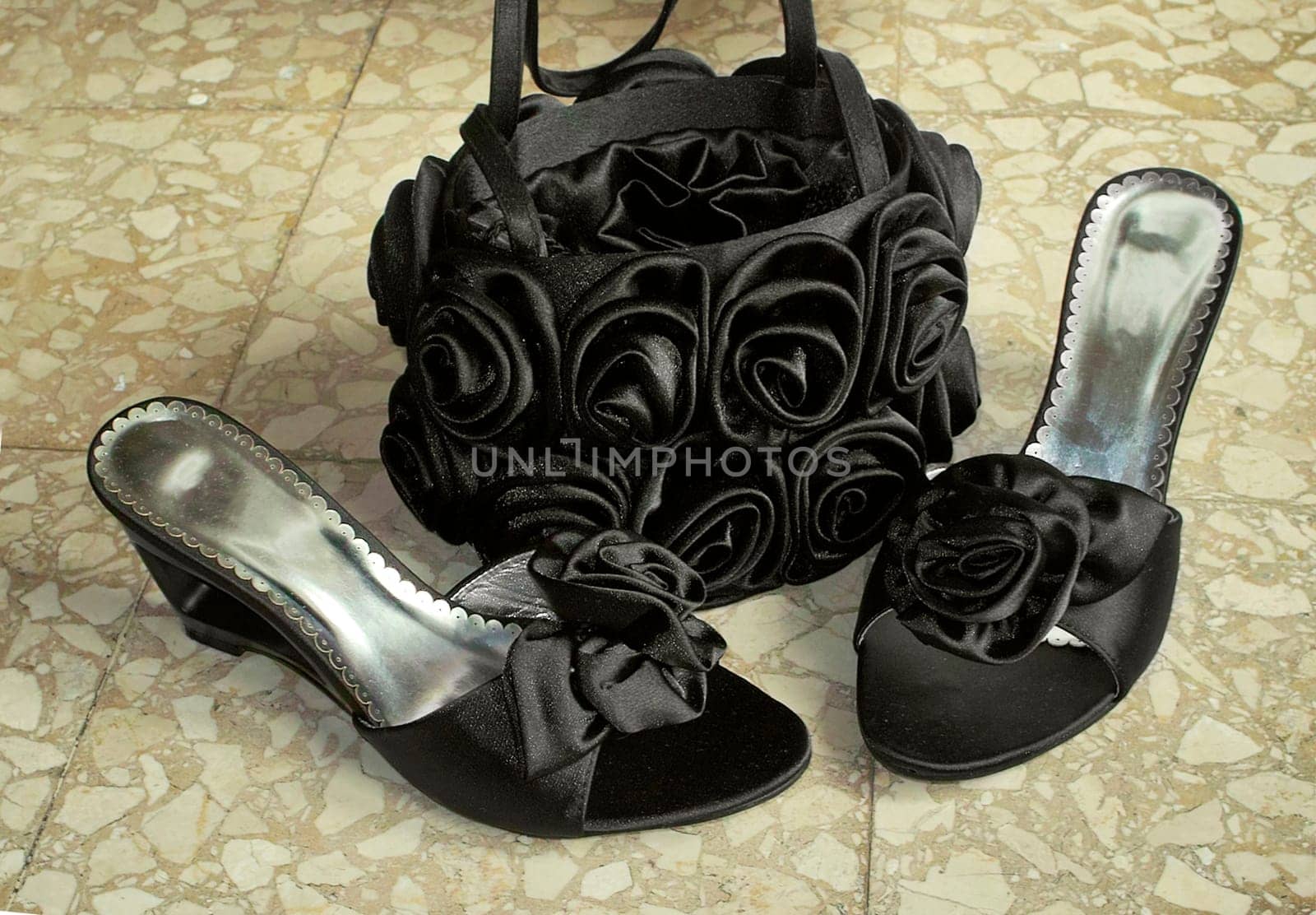 Handbag and shoes, black elegance
