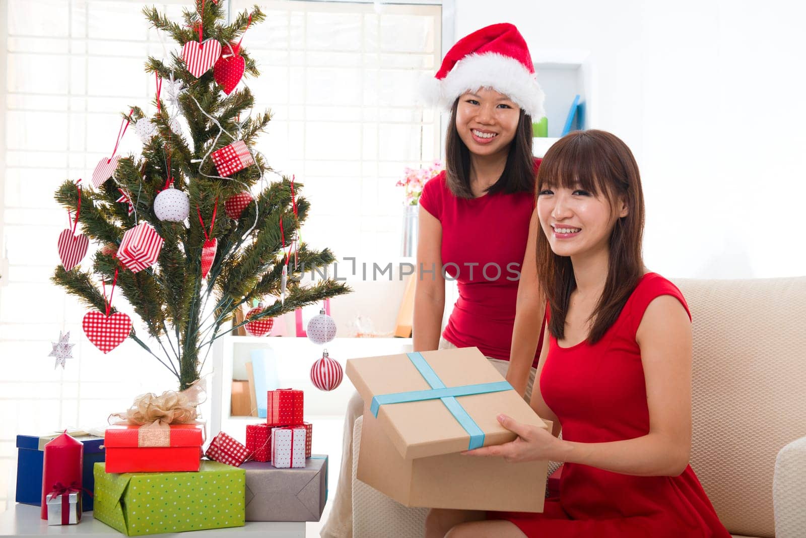 asian friend lifestyle christmas photo