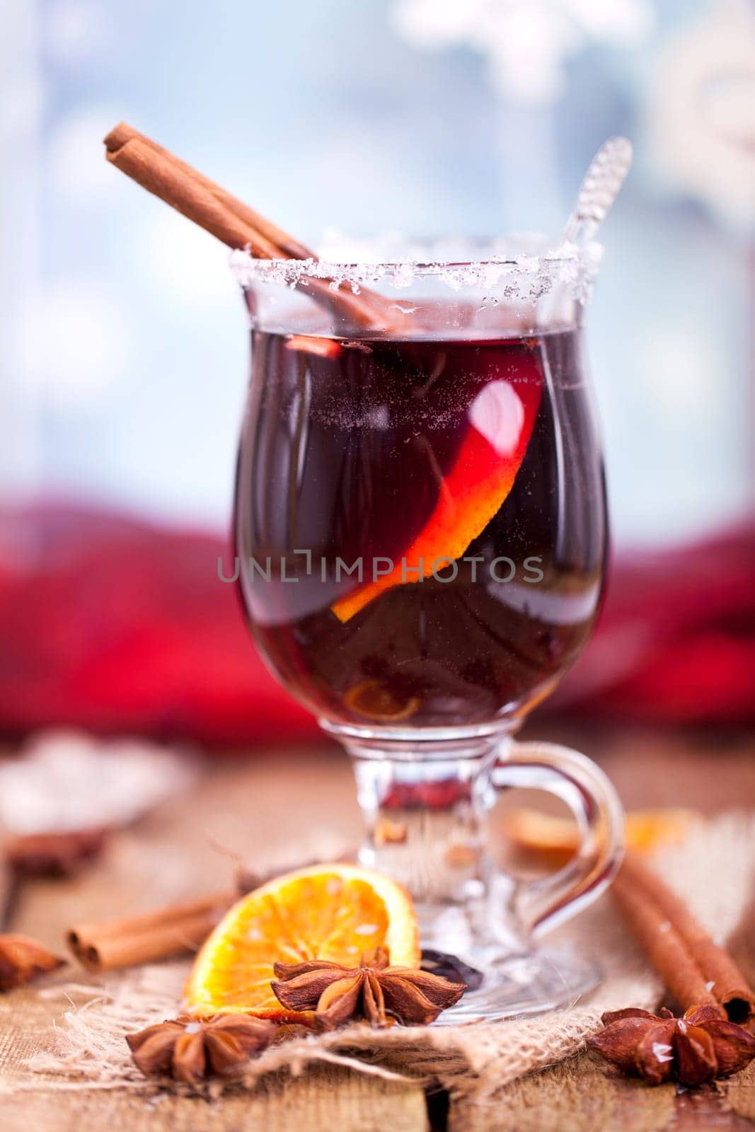 Mulled wine with Christmas decorations