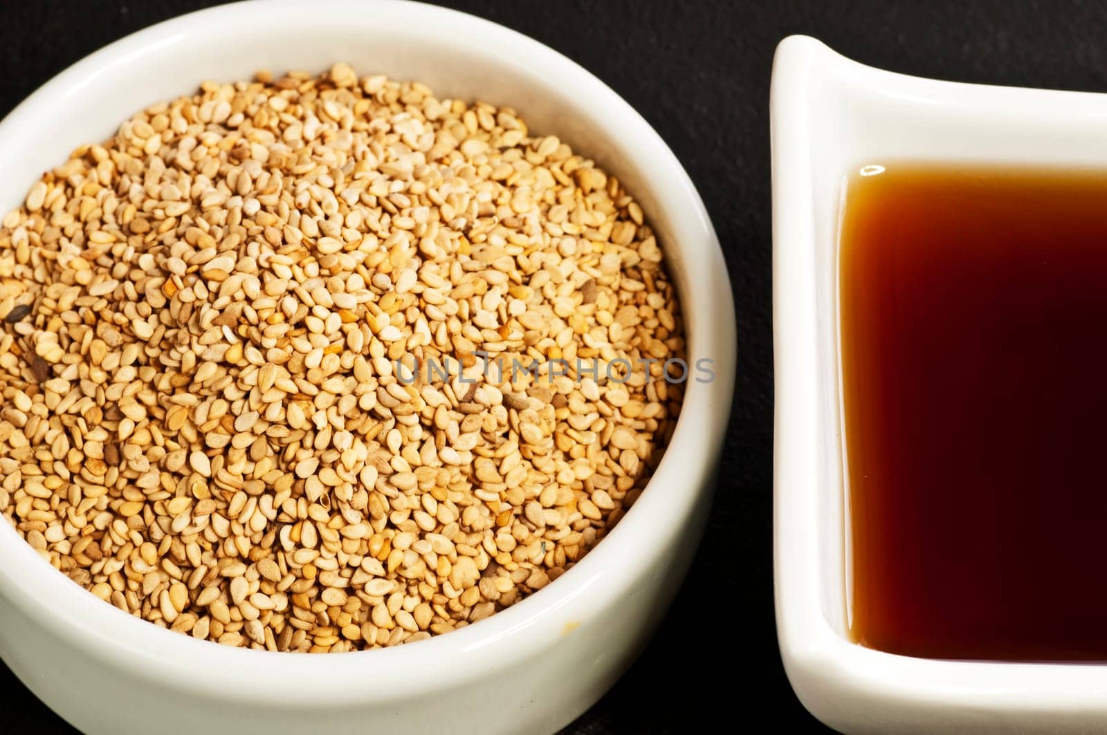 Sesame oil and sesame seeds
